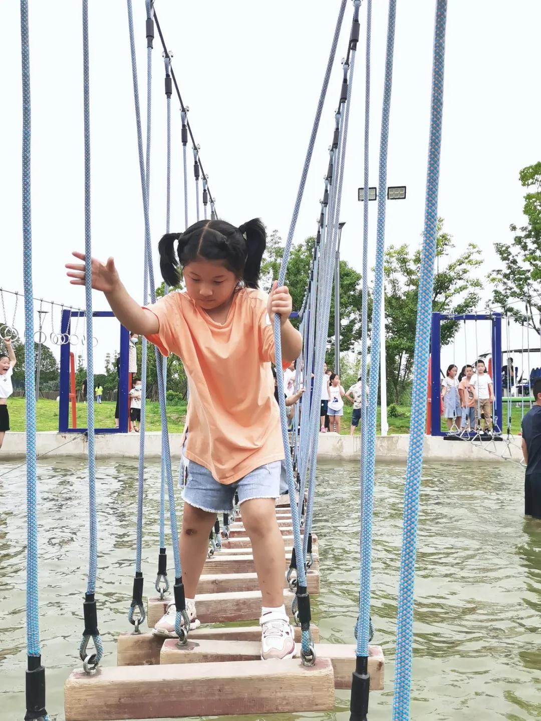 8-200G4160U9126.jpg
